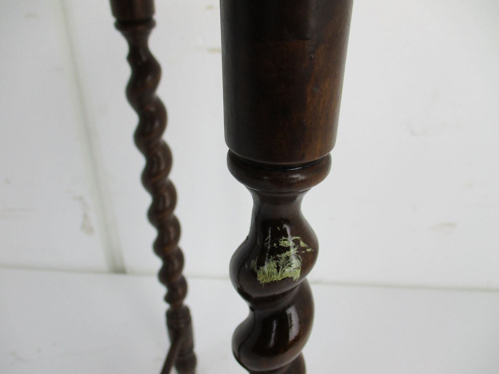 Barley Twist Tripod Side Display Table Pedestal Plant Bonsai Stand Country Barn photo for sale