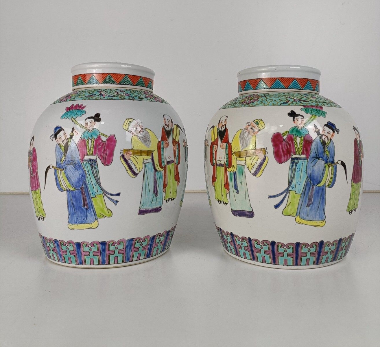 Couple Bowls Ginger Jars, Chinese Urns Vintage Polychrome, Lovely Scenes Family photo Home Decor