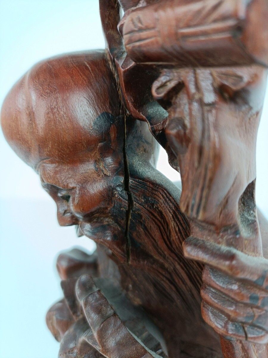 Chinese Rosewood Hand Carved Wooden Figurine Sculpture Wise Old Man Vintage photo vinterior