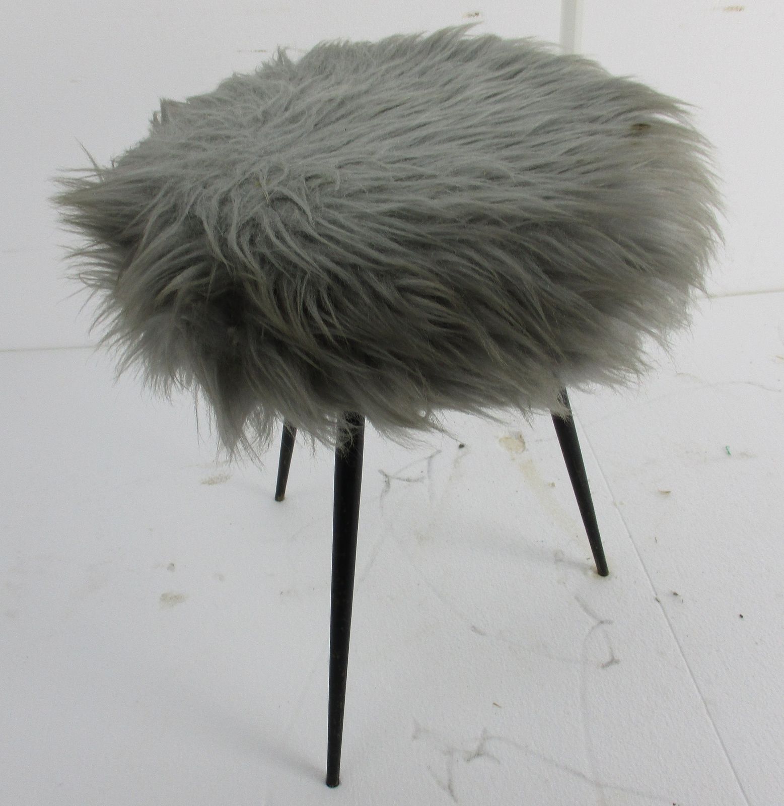 Retro Grey Plush Stool Chair Retro Metal Tripod Legs Mid Century Design photo furniture