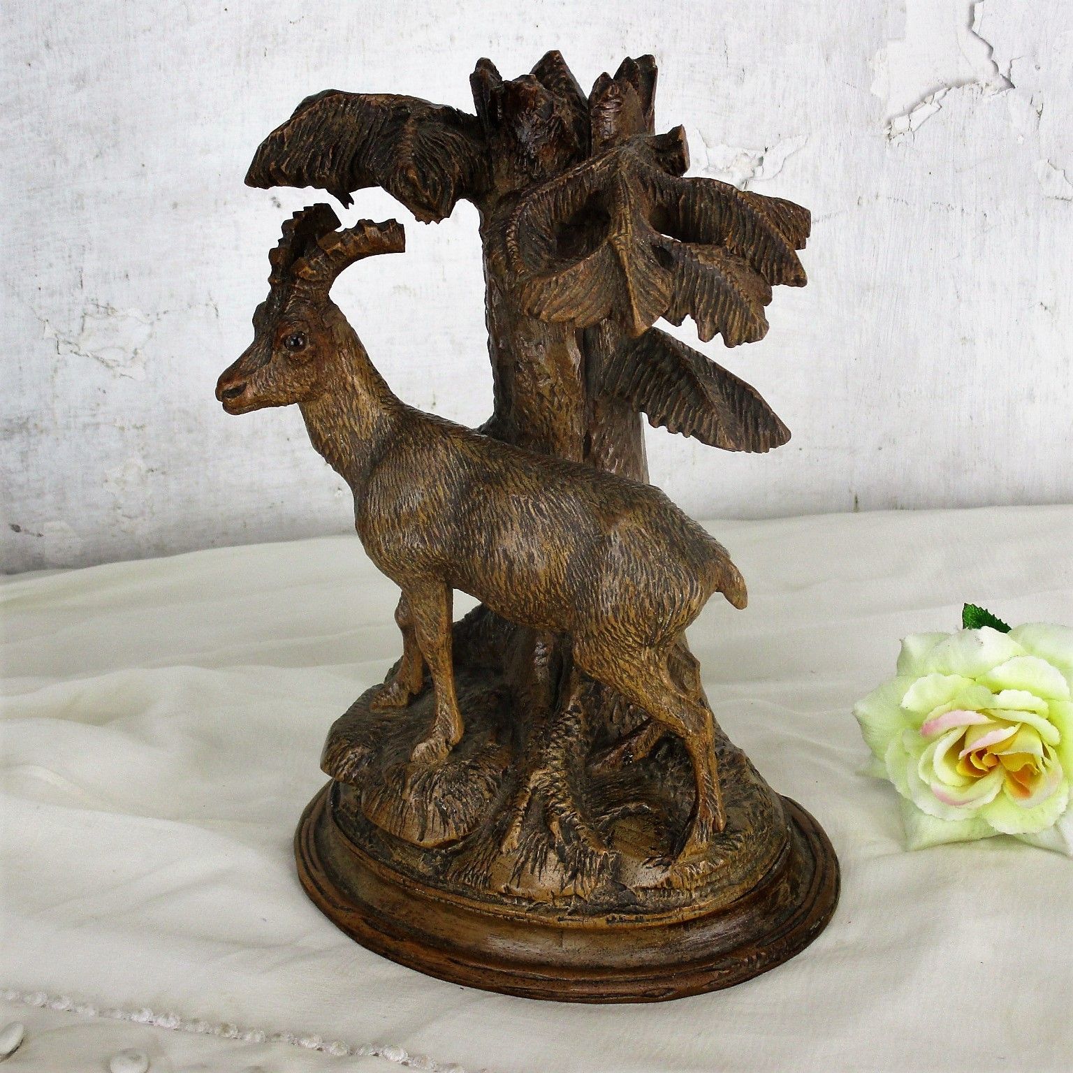 Black Forest Sculpture Figurine Hand Carved Deer Roe Buck Stag Glass Eyes photo 353.0