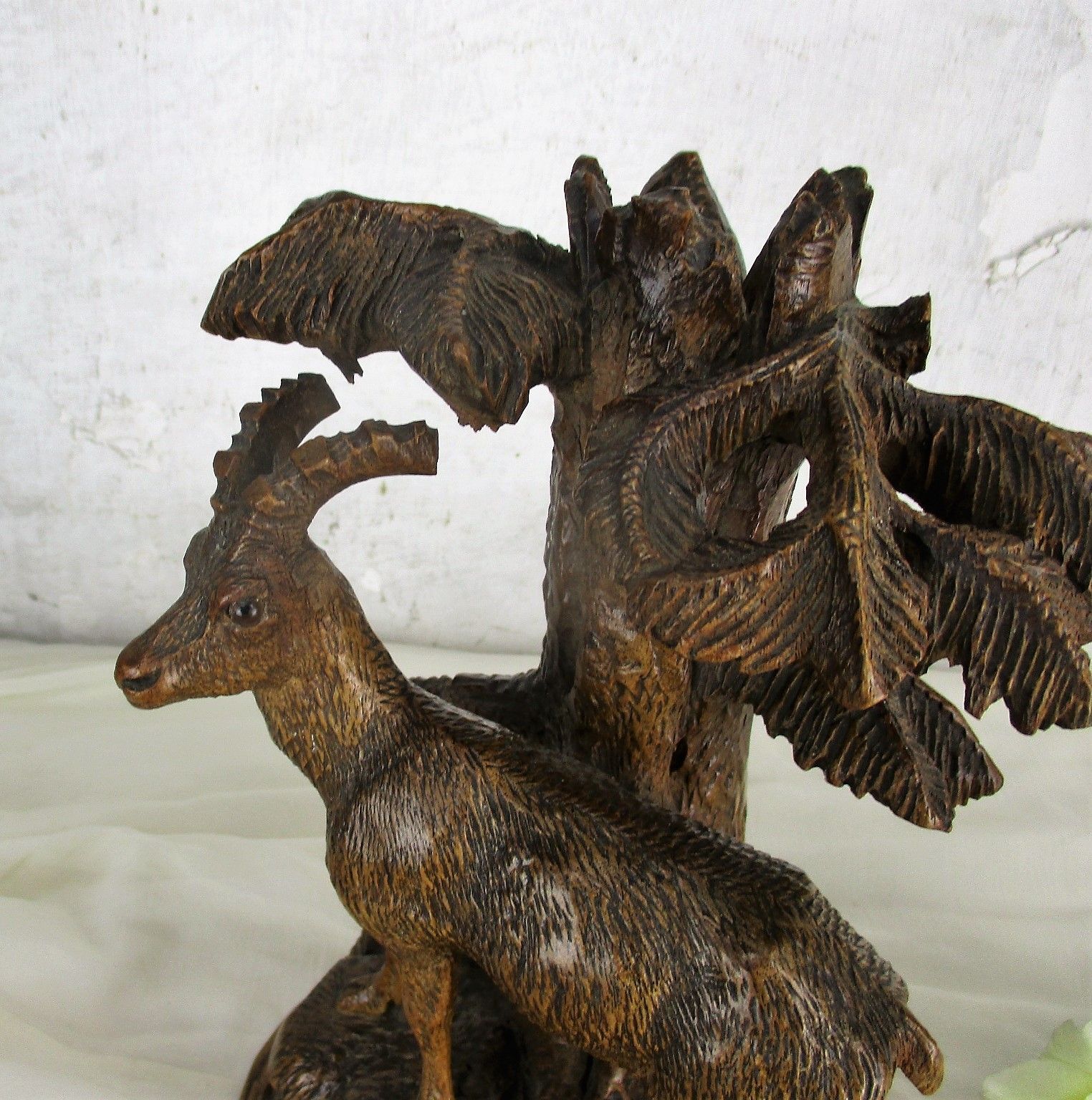 Black Forest Sculpture Figurine Hand Carved Deer Roe Buck Stag Glass Eyes photo buy