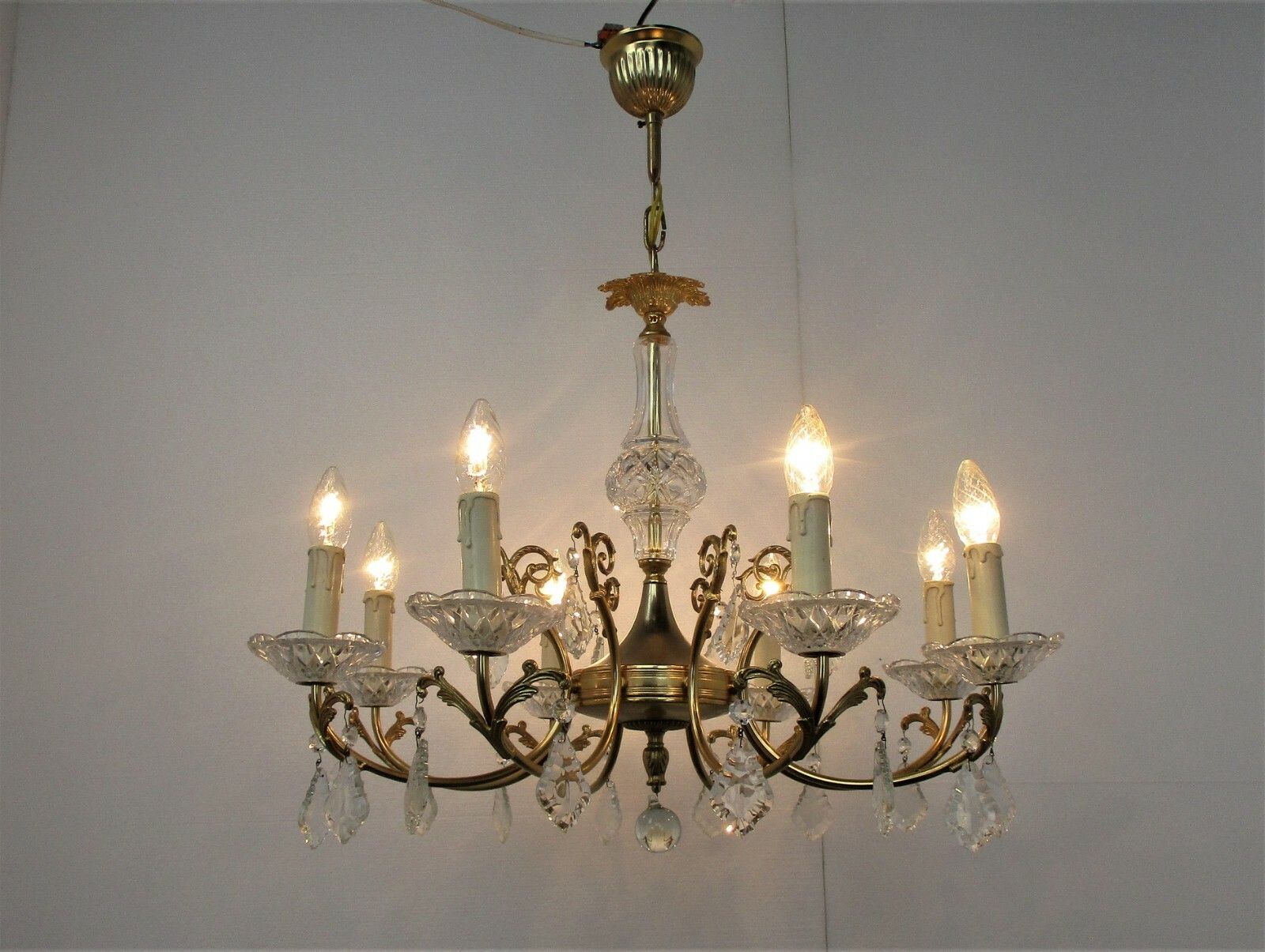 Gorgeous Chandelier 8 Arms Lights Brass Prisms Hollywood Regency Marie Therese photo furniture