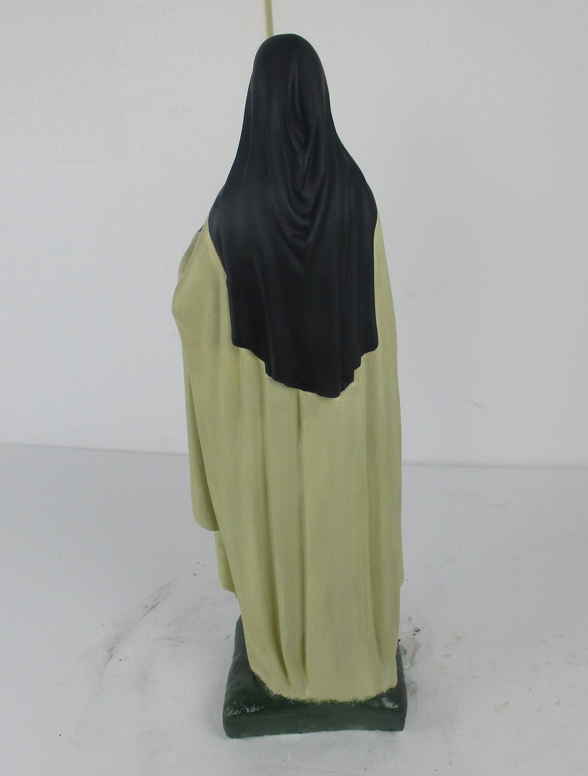 Statue Plaster St Therese Lisieux Little Flower Of Jesus Gorgeous Face Chapel Ch photo vintage