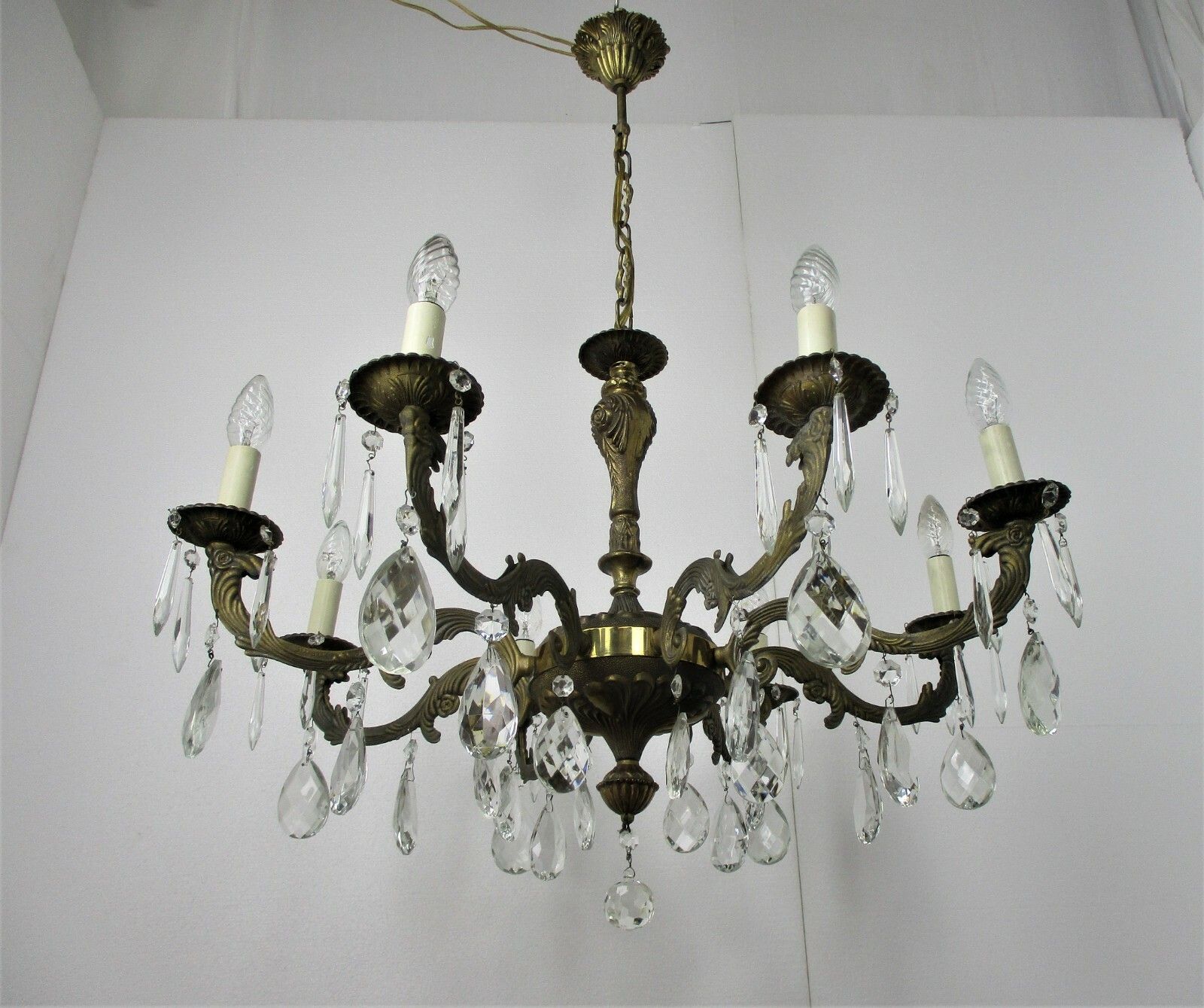 8 Arm Lights Chandelier Revival Hollywood Regency Style Brass Ornate Prisms photo Lighting