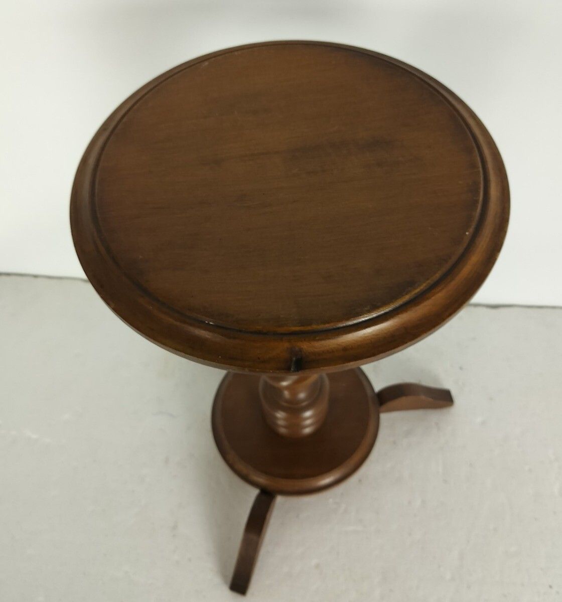 Lovely Vintage Barley Twist Carved Wood Pedestal Tripod Legs, Side Table Plant S photo 198.0