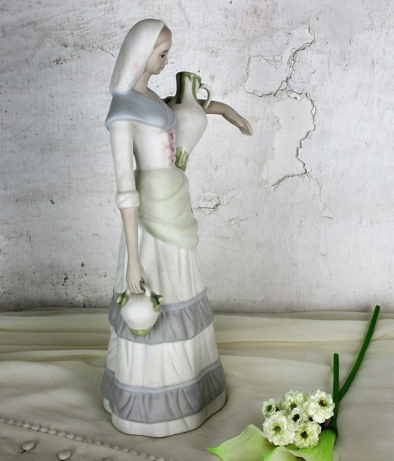 L  Statue Figurine Lovely Woman Carrying Water Jar Bottle Porcelain Lladro Style photo 185.0