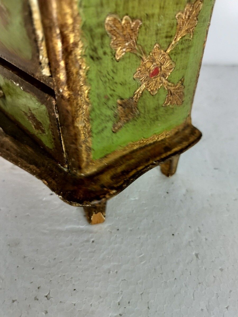 Small Italian Mid Century Hollywood Regency Florentine Jewelry Trinket Box Cabin photo 101.0