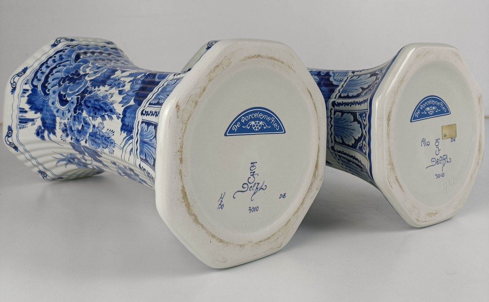 Pair Of Porceleyne Fles Hand Painted Delfts Delft Blue Holland Trumpet Vases Mar photo vintage