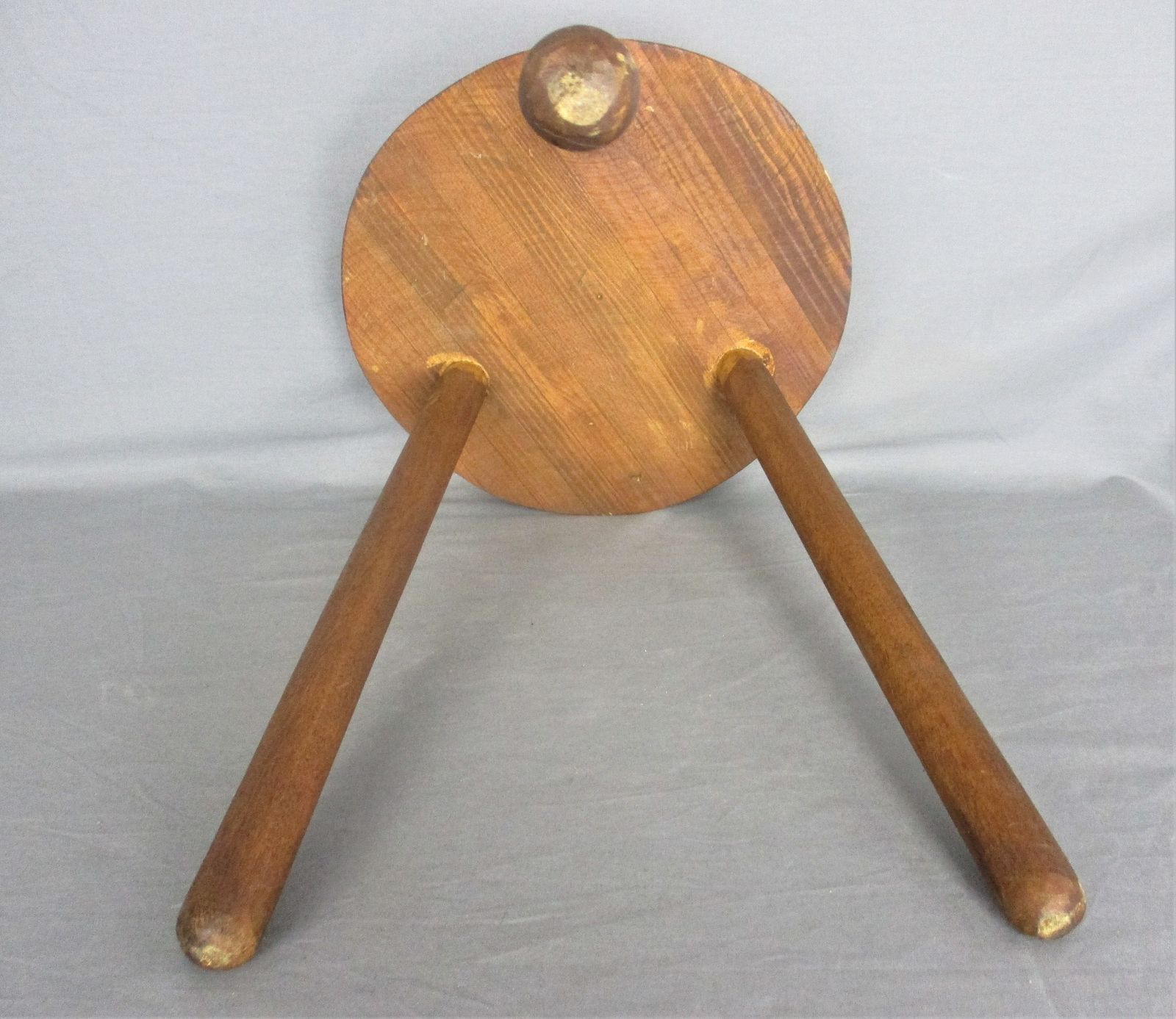 Hand Carved Wood Tripod Milking Stool Pedestal Table Farmhouse Barn Country photo buy