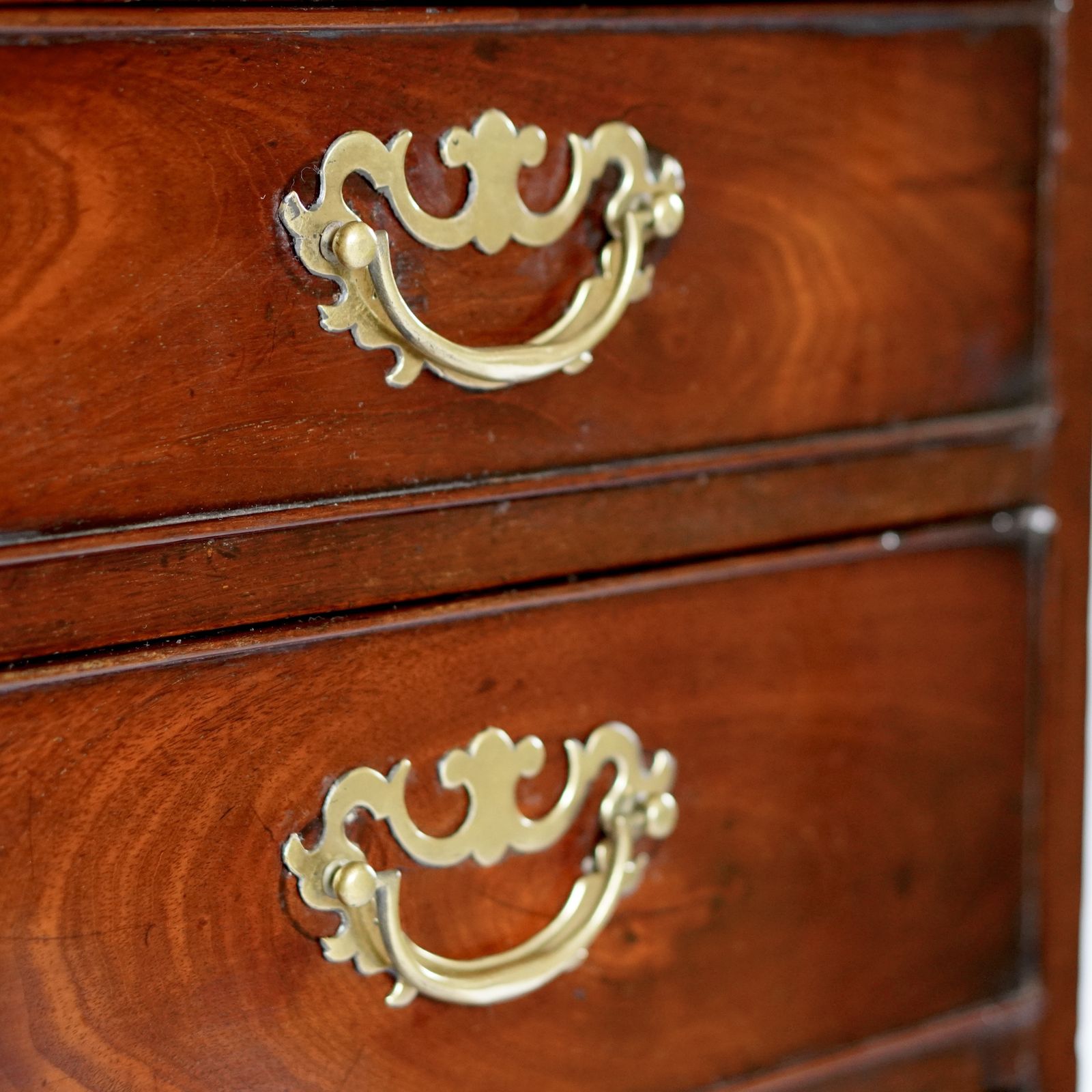 1250.0 Georgian Mahogany Bachelor's Chest Of Drawers photo