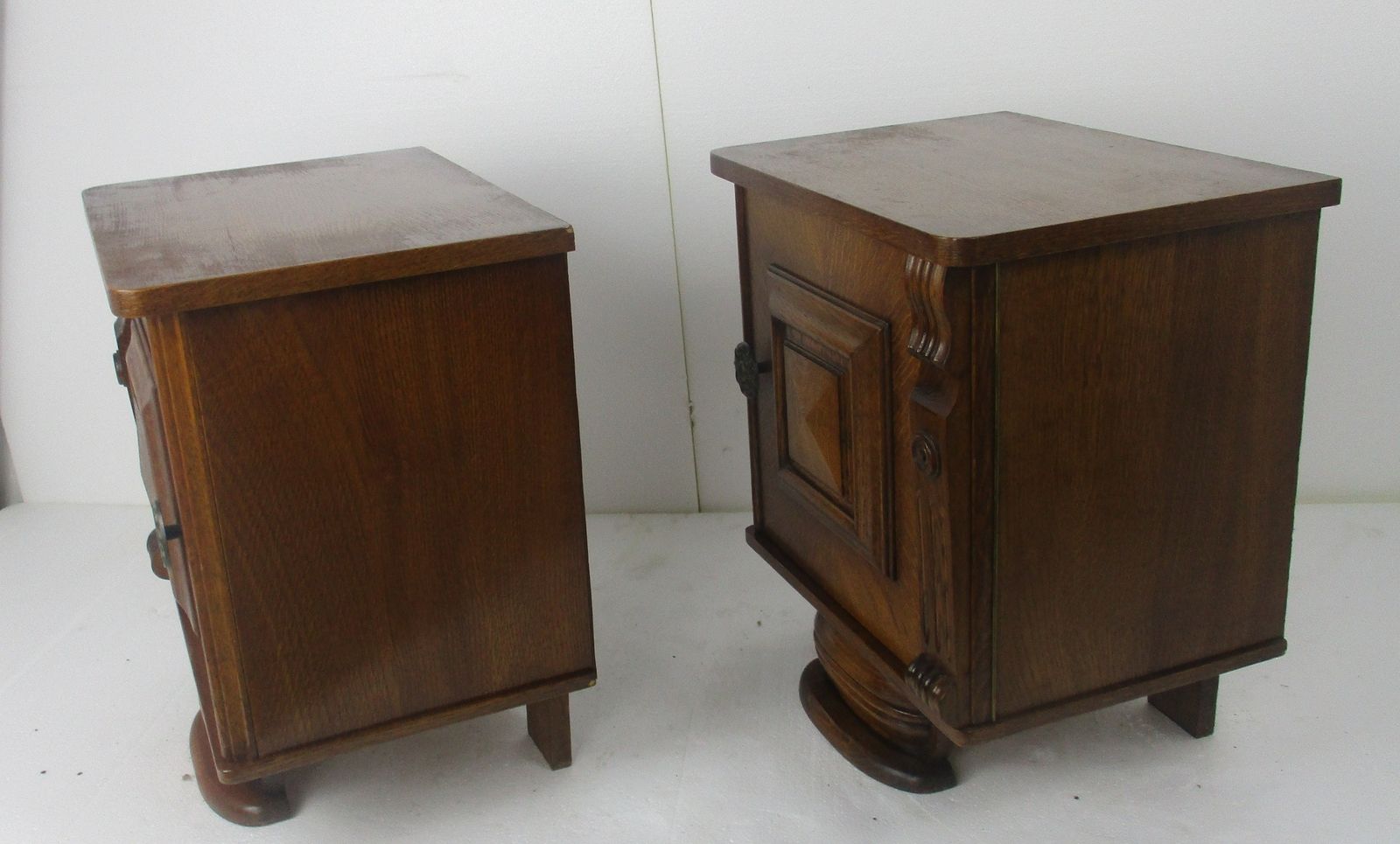 photo furniture Pair Couple Antique  Nightstands End Tables Dresser 20s 30s Vanity Cabinets Funk