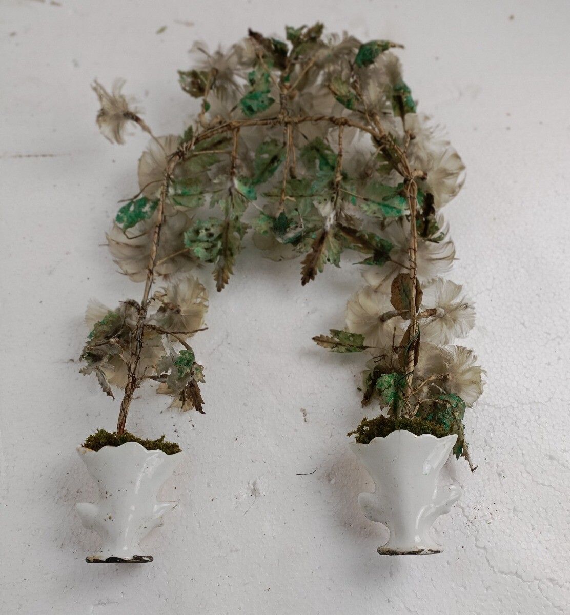 Couple Porcelain Fan Flair Vases Silk Flower Bridal Bouquet Vieux Paris Victoria photo vintage