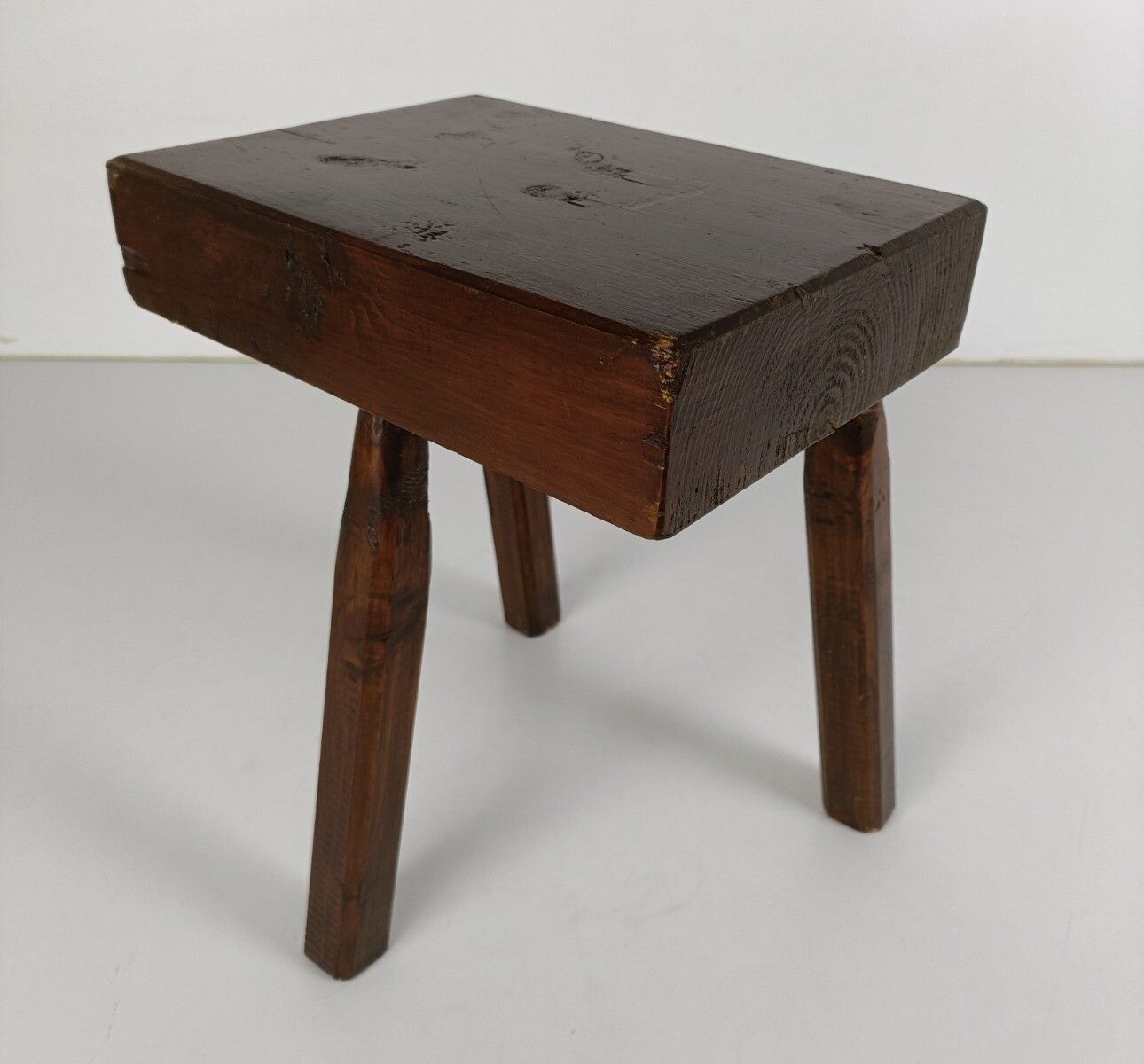Vintage  Hand Carved Wood Milking Stool Pedestal Table Pedestal Barn Style Count photo for sale