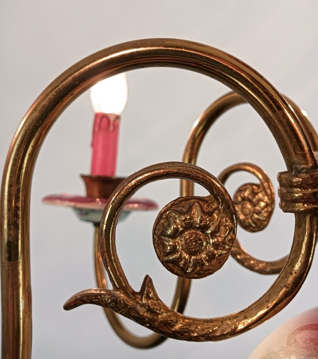 Lighting Lovely Italian Chandelier Brass With Porcelain Pink Flowers Pattern 6 Lights Vin photo