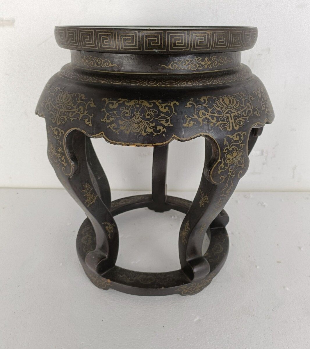 Chinese Antique Round Table Ornate Wood Carved Wood Inlay Side Bonsai Table Gorg photo furniture