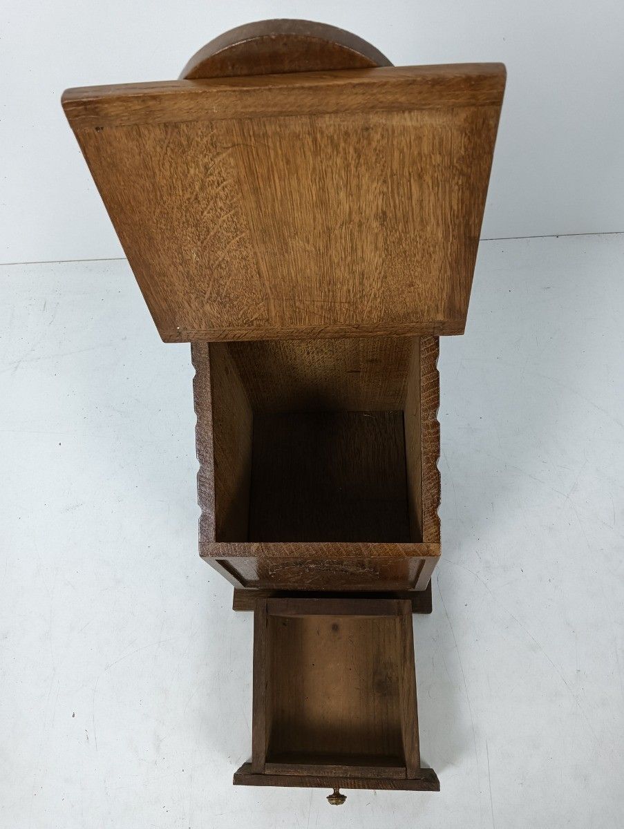 Beautiful French Antique  French Country House Solid Wood Salt Box, Boite De photo vinterior