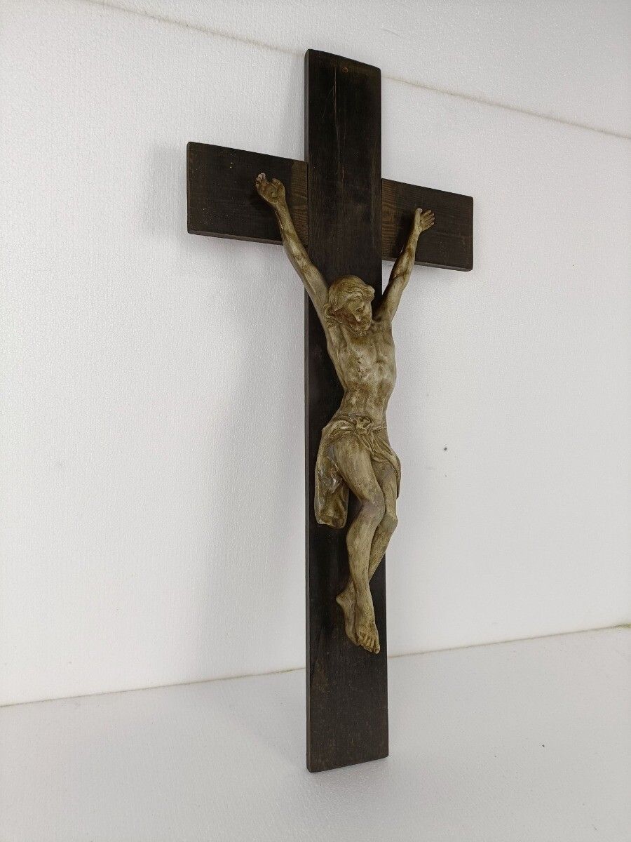 Xl Wood Hanging Church Crucifix Plaster Dramatic Corpus Piece Of Art Chapel Vint photo for sale