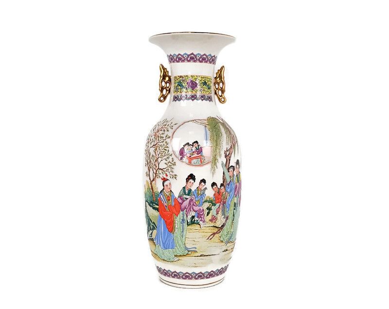 Chinese Porcelain Vintage Family Rose Vase Polychrome Women In Garden Lovely