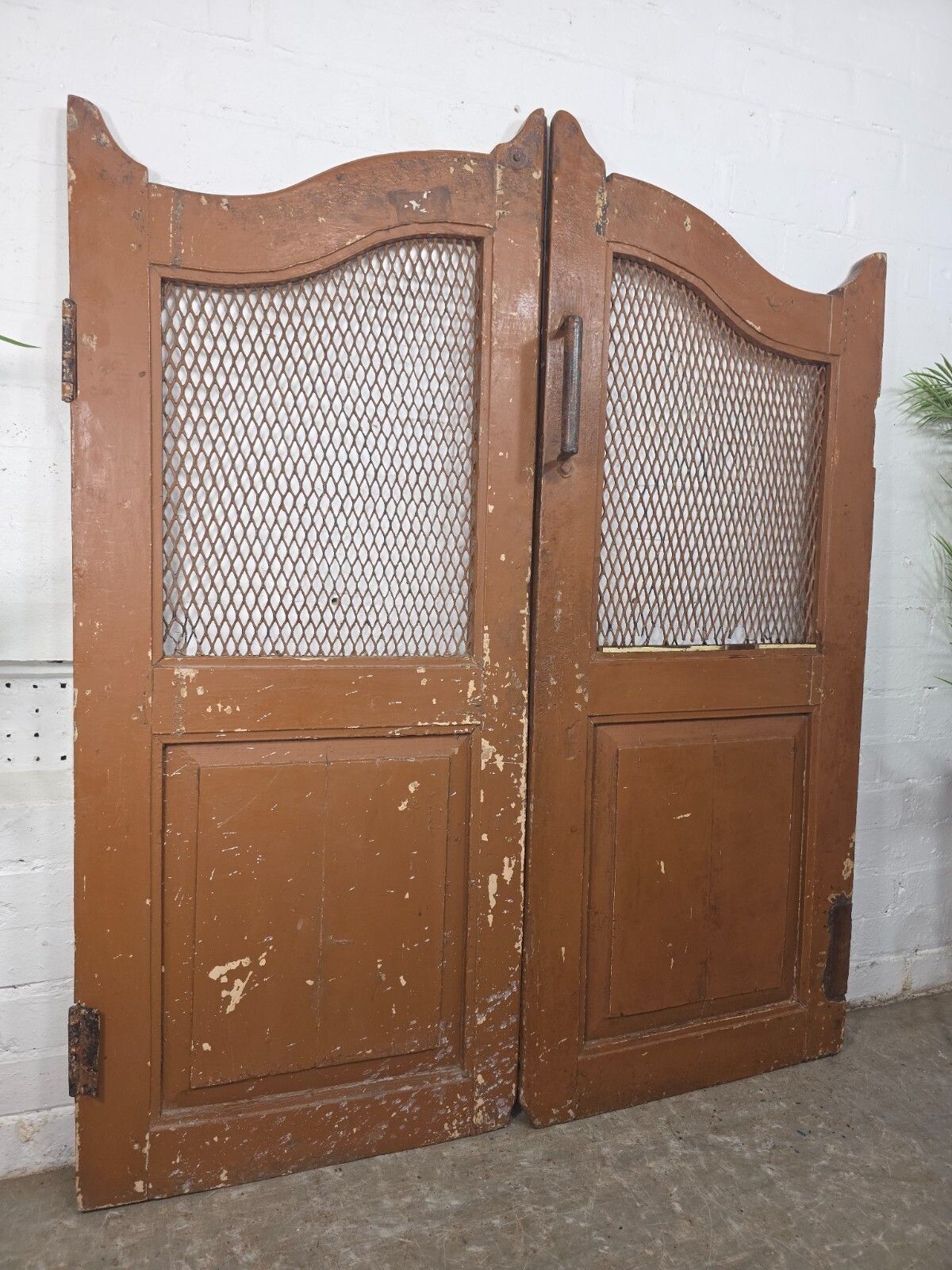 Old Pair Vintage Reclaimed Indian Wooden Iron Saloon Doors Shutters Garden Gates photo furniture