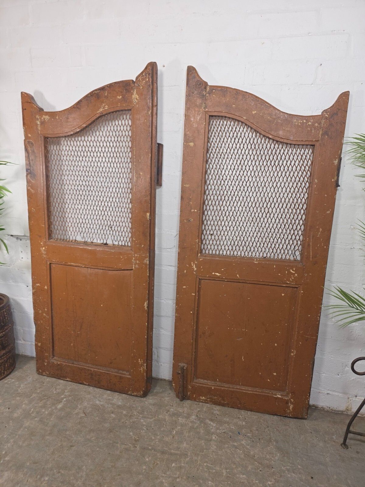 Old Pair Vintage Reclaimed Indian Wooden Iron Saloon Doors Shutters Garden Gates photo vintage