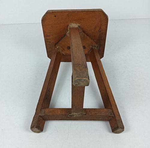 photo furniture Milking Stool Pedestal Plant Stand Side Table Carved Wood Vintage Special Funky