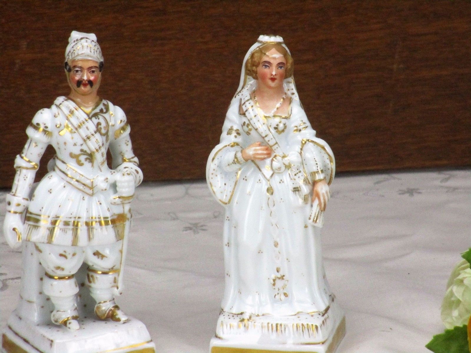 Gorgeous 1900 Vieux Paris / Bruxelles Porcelain Figurines Soldier Lady Marquise photo furniture