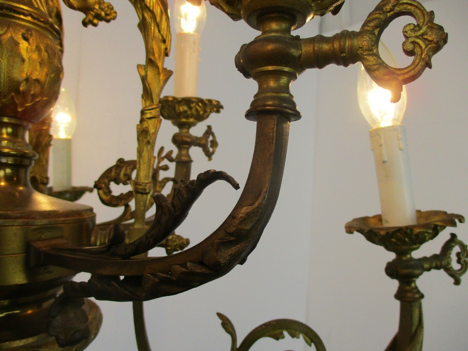 Antique Gothic Castle Chandelier Bronze Doré Gold Gilded Bacchus Grapes Stunning photo vinterior