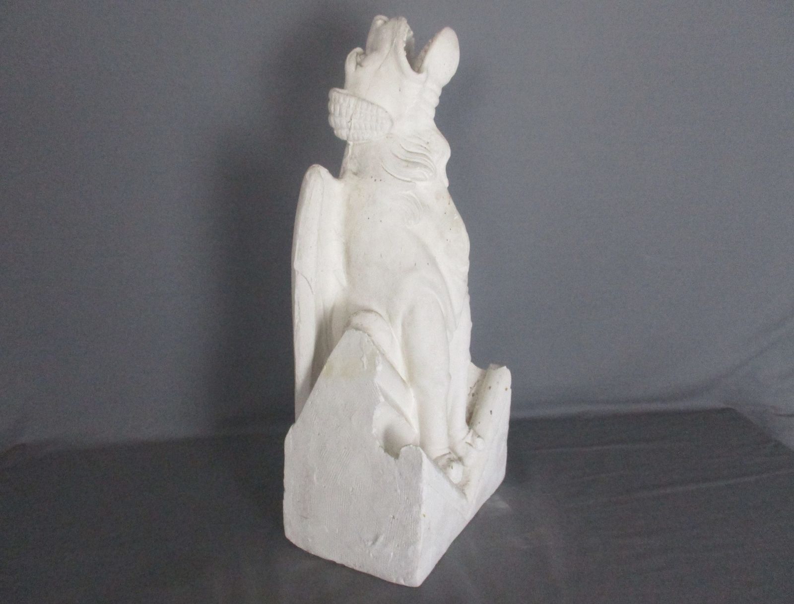 Statue Sculpture  Plaster  Mythology Winged Dog Dragon Gothic Wonderful Rare