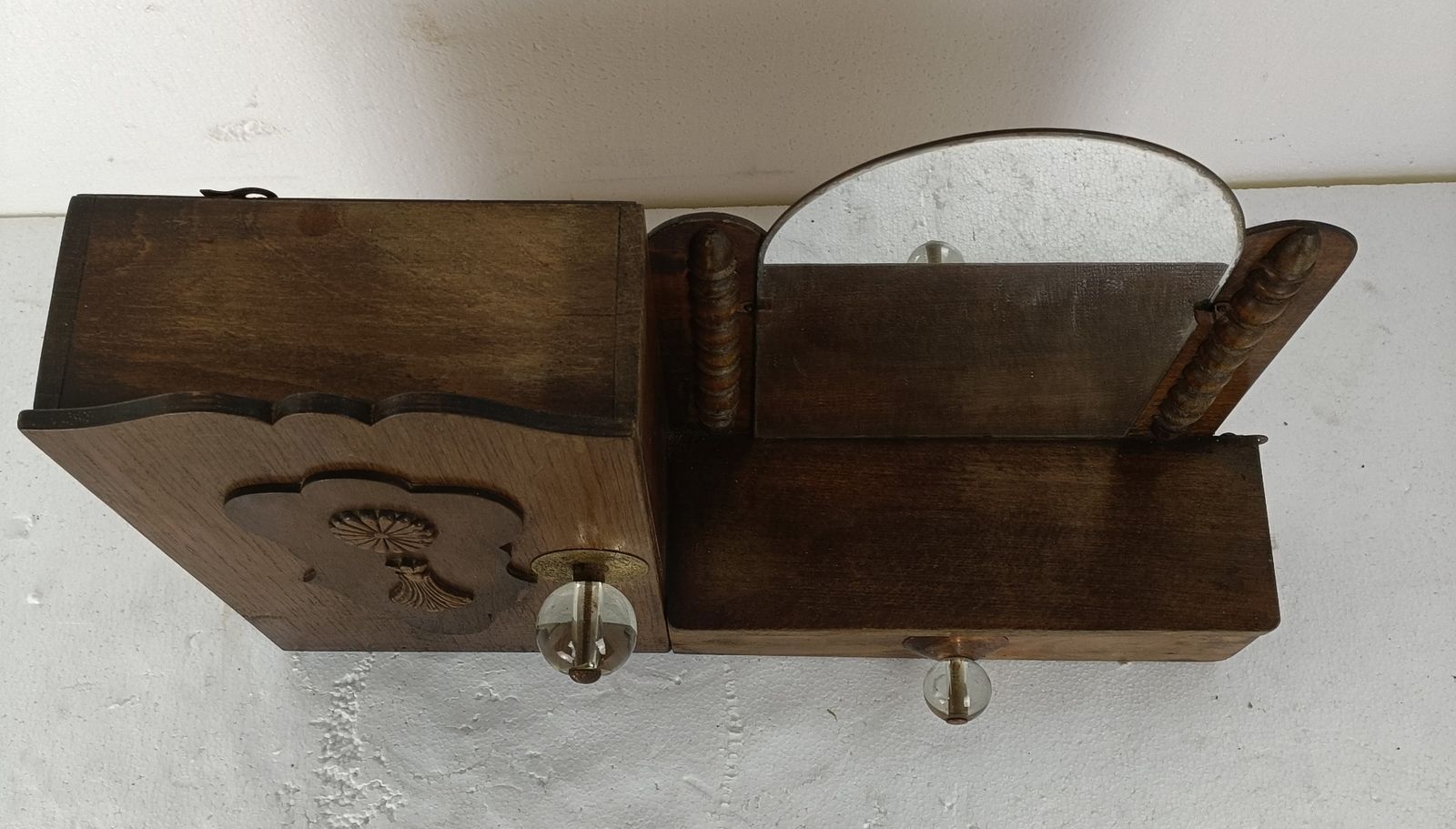 Art Deco Art Nouveau Medicine Apothecary Cabinet Kitchen Bathroom Hanging Double photo vintage