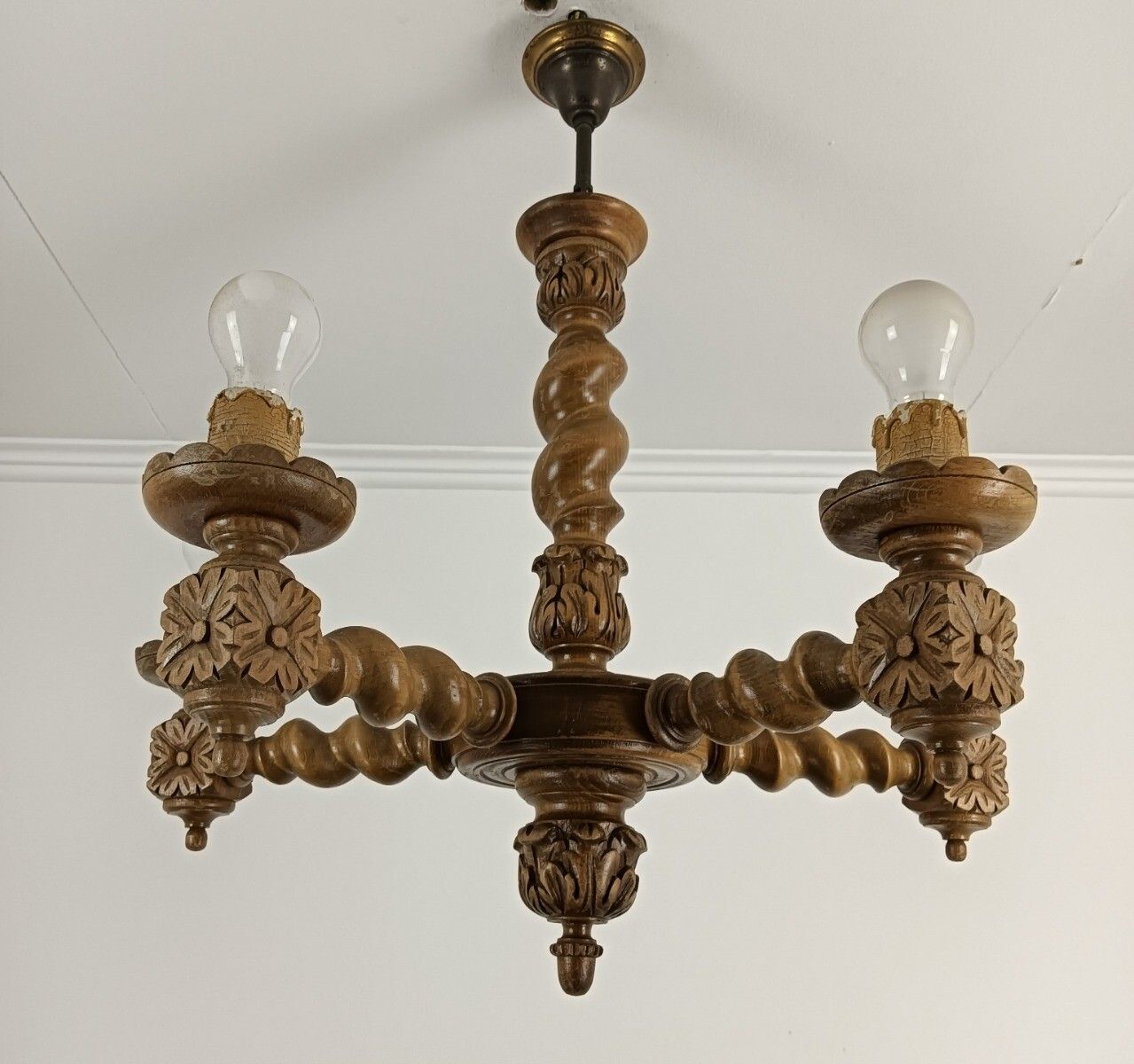 Barley Twist Carved Wooden Wood Chandelier Ornate Gorgeous 6 Lights Arm Farmhous photo Lighting