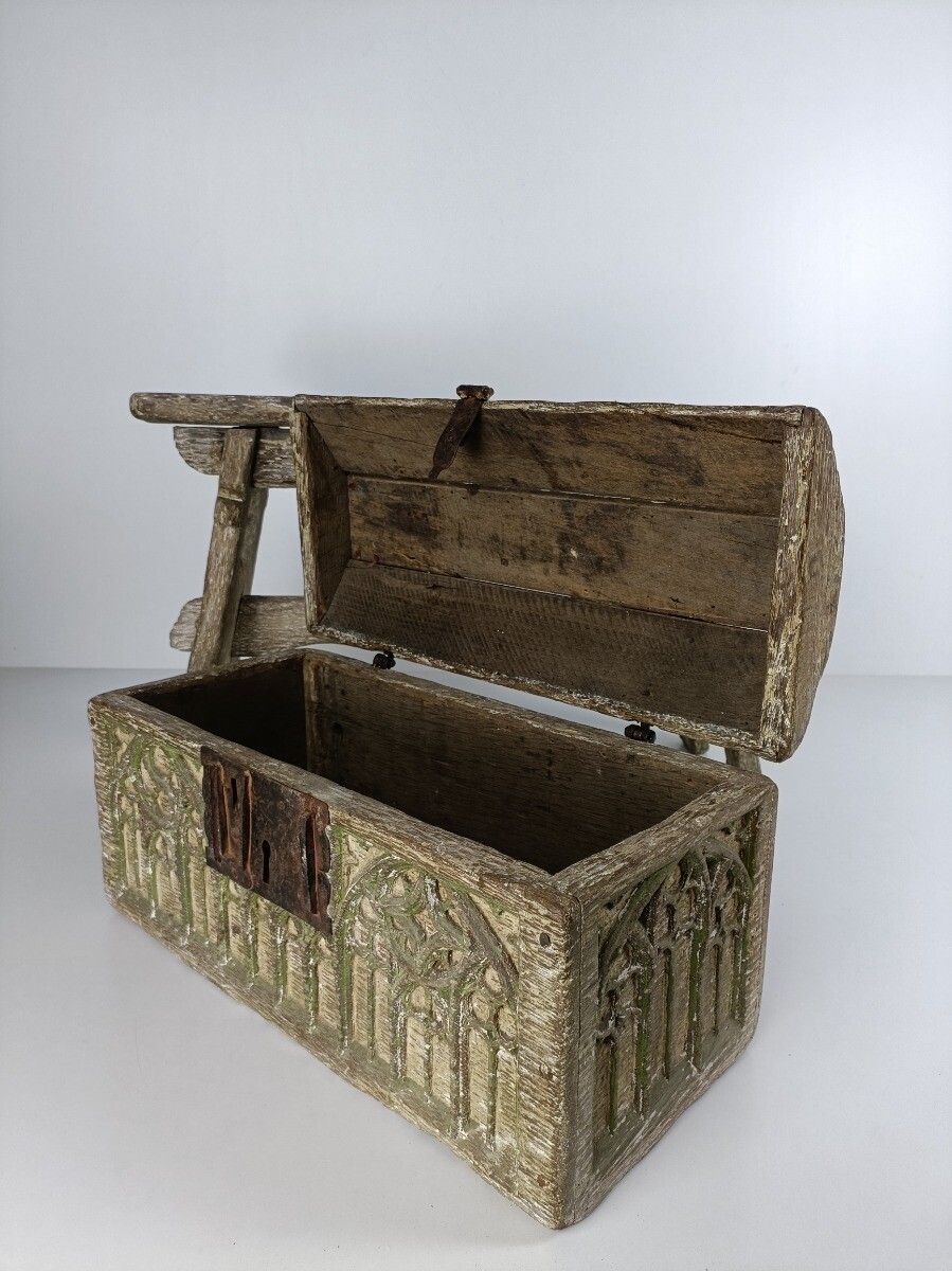 Gothic Antique 18th Century Carved Wooden Set Chest And Bench Polychrome Wow photo buy