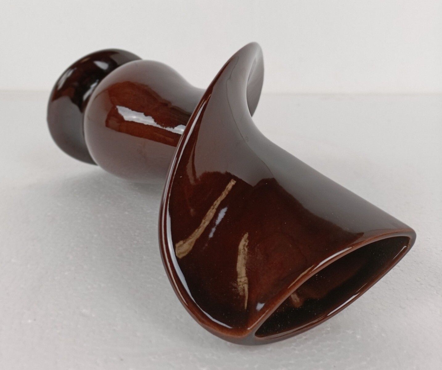 Occato  Gigante & Zambusi Post Modern Vase By Sicart Italy Space Age Twisted Bro photo for sale