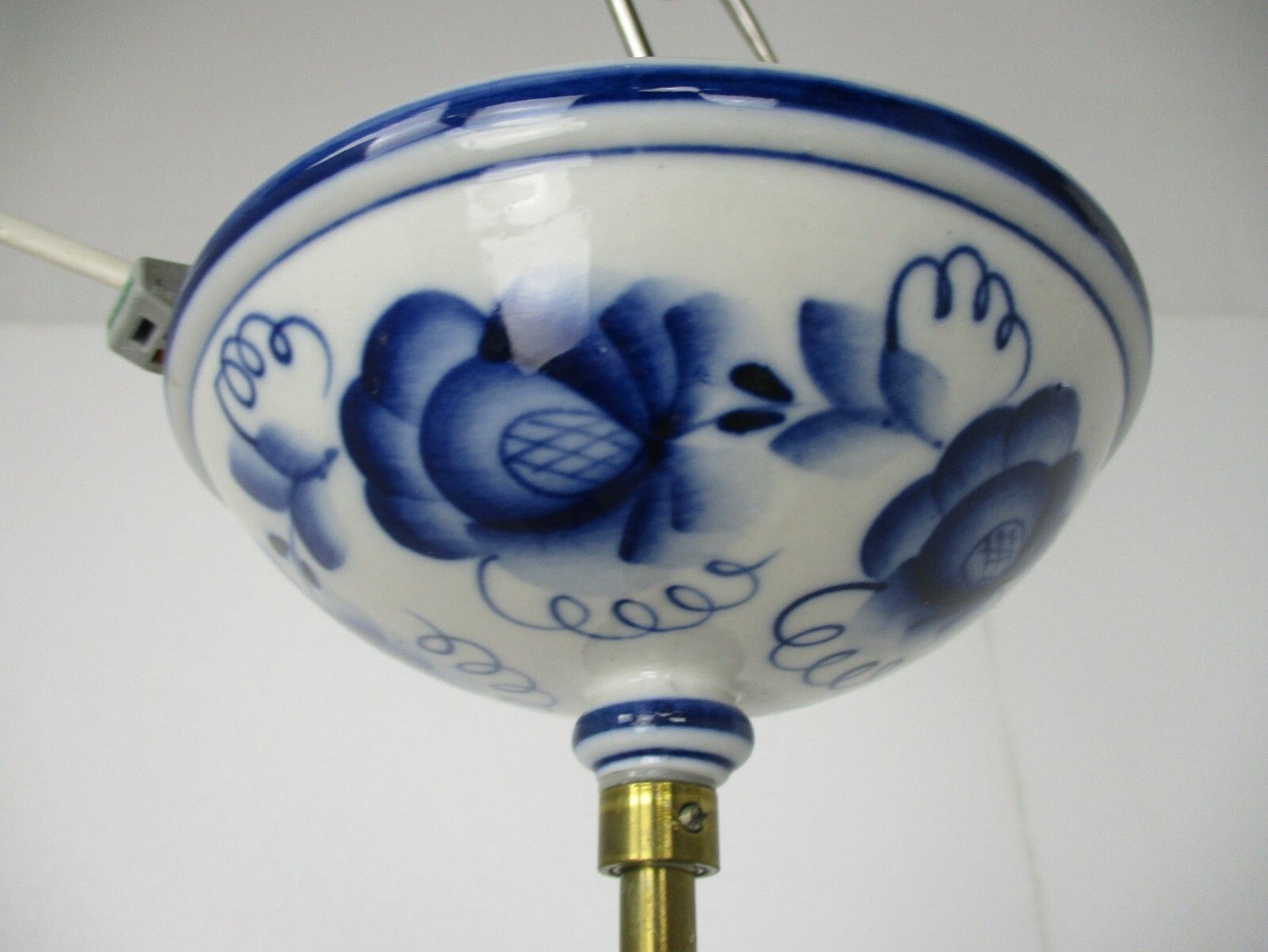 Delft Blue White Porcelain  Brass Chandelier Dutch 5 Arm Lights Htf Medallions photo vinterior
