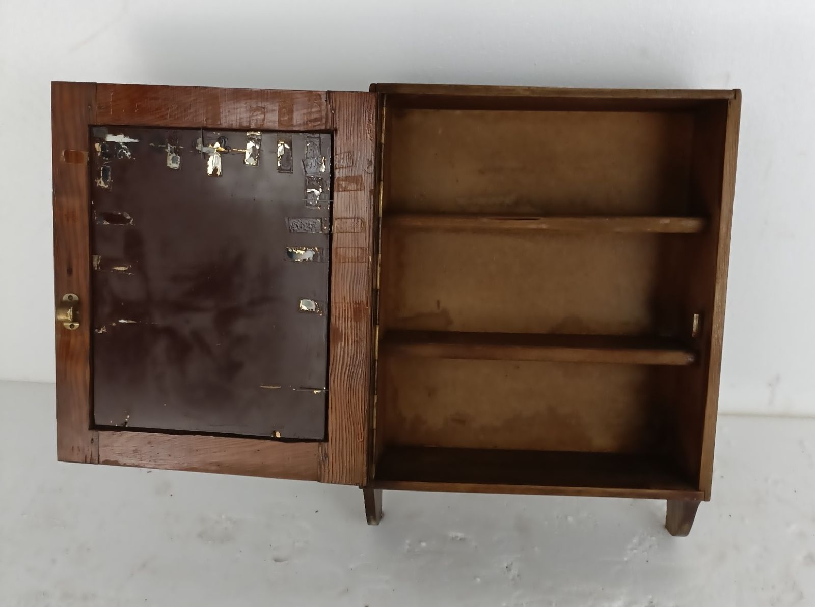 Small Antique Medicine Apothecary Cabinet Beveled Glass Wood Hanging Kitchen Bat photo vinterior
