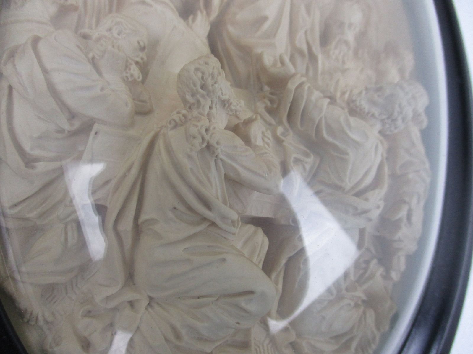 Antique Oval Ornate Wooden Frame  Convex Glass Dome Jesus Christe Appears In The photo vinterior