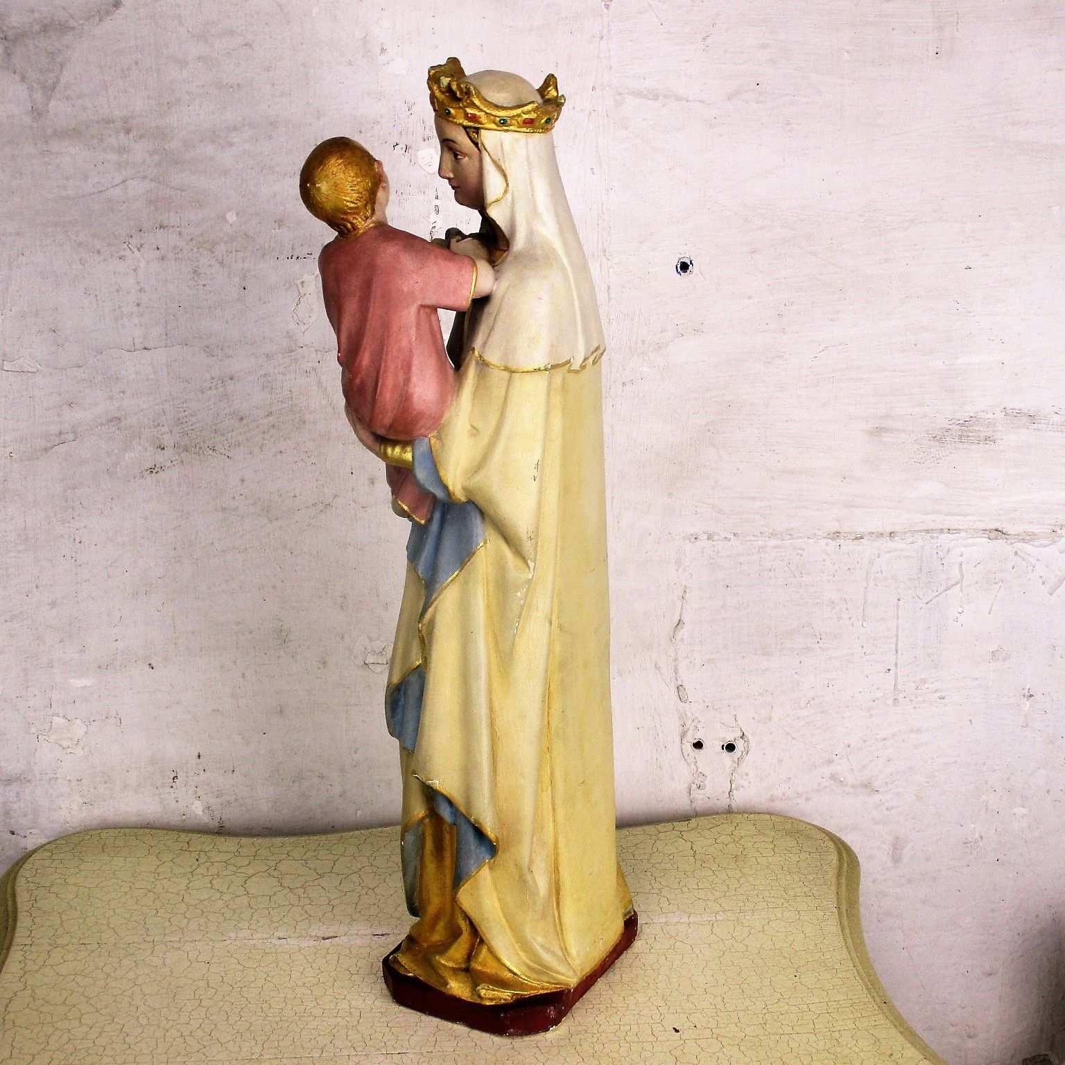 photo furniture Majestic  Statue Virgin Mary Madonna Crown Infant Child  Plaster Htf 22.63"
