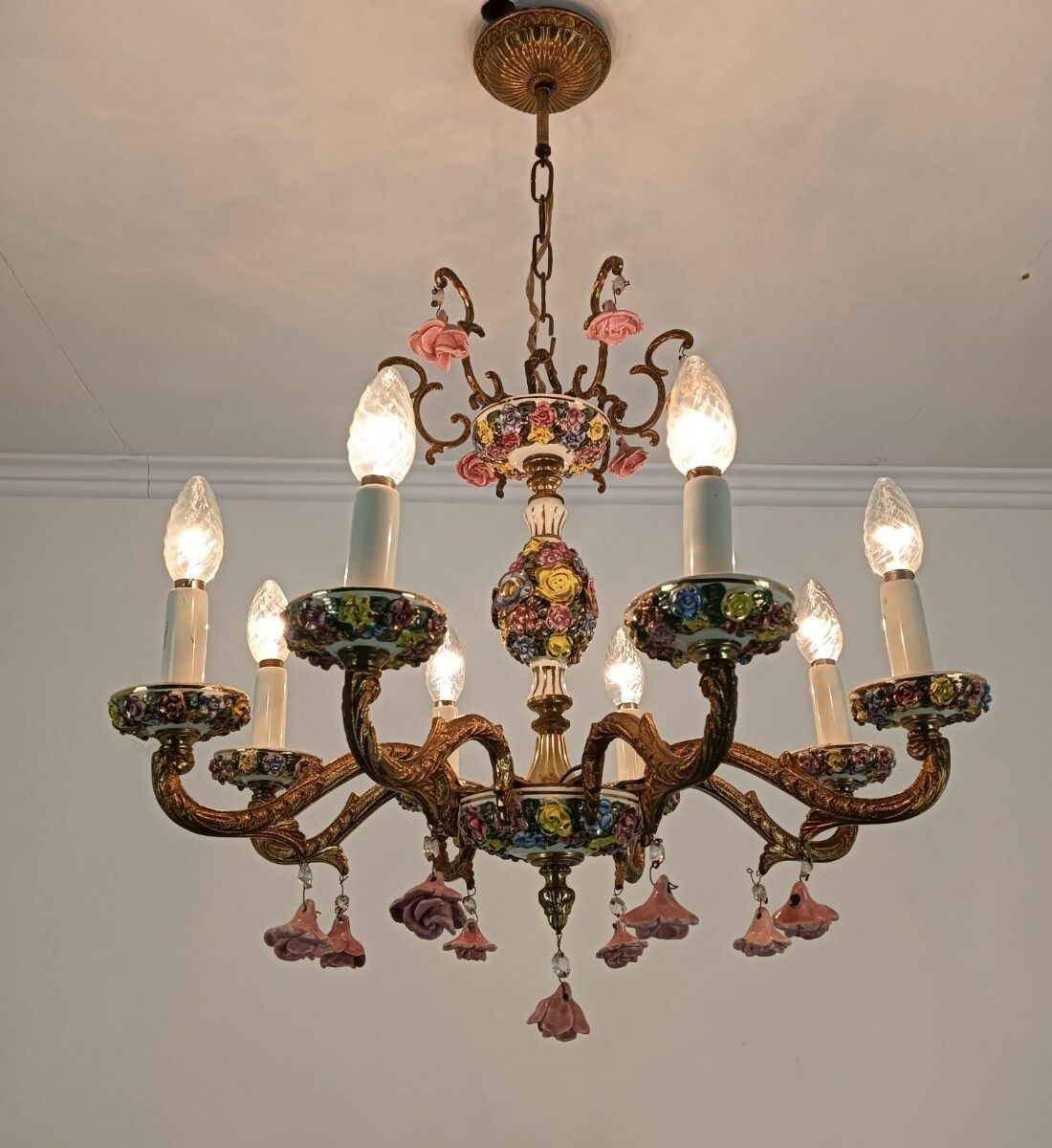 Xl Chandelier Porcelain Flowers Polychrome Brass Italy 8 Lights Arm Gorgeous Vin photo Lighting