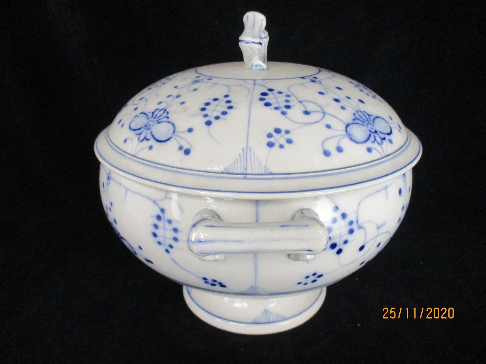 Antique Royal Copenhagen Blue Fluted Soup Tureen Dish Marked Sarreguemines 1875 photo Home Decor