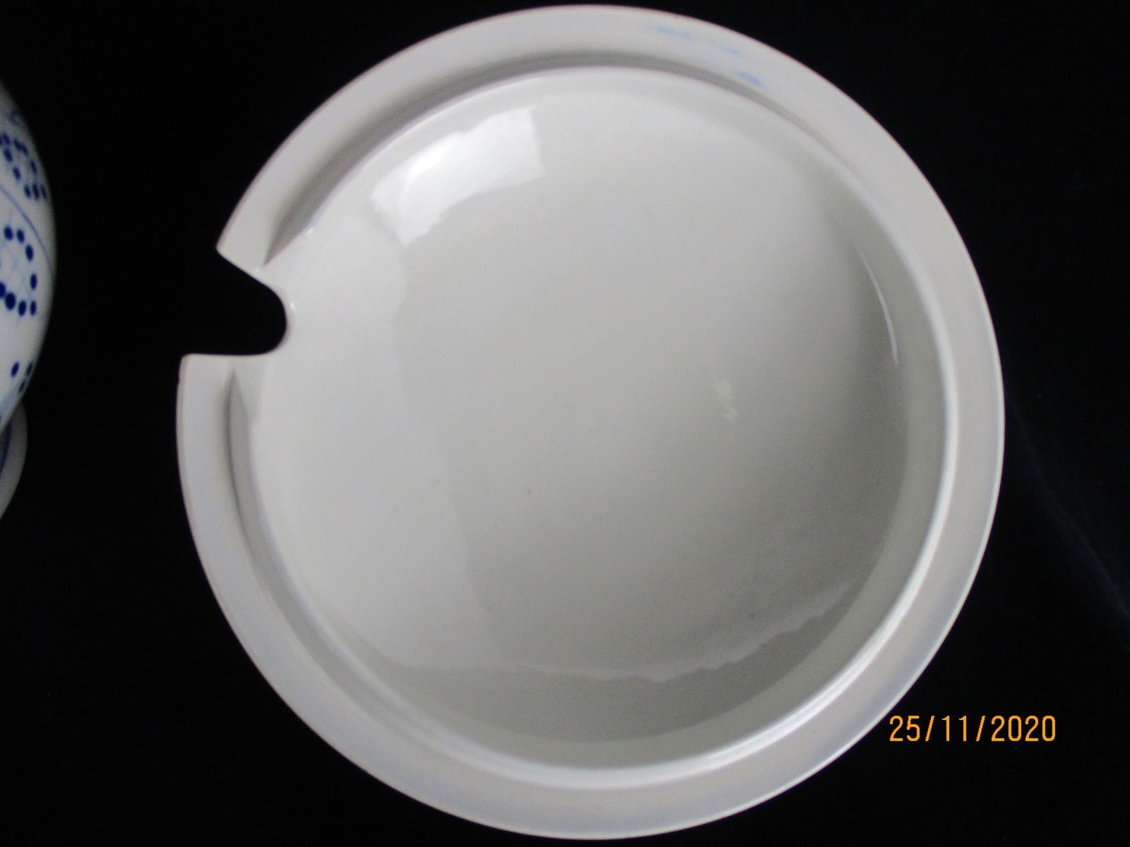 Antique Royal Copenhagen Blue Fluted Soup Tureen Dish Marked Sarreguemines 1875 photo vinterior