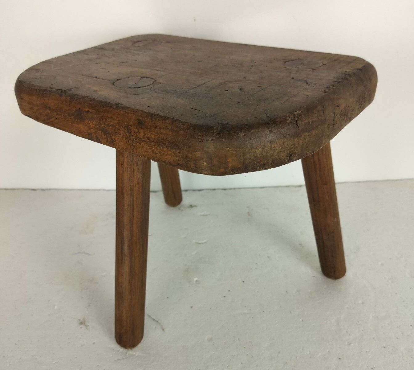 Vintage Milking Stool Pedestal Plant Stand Side Table Farmhouse Barn Style Tripo photo Furniture
