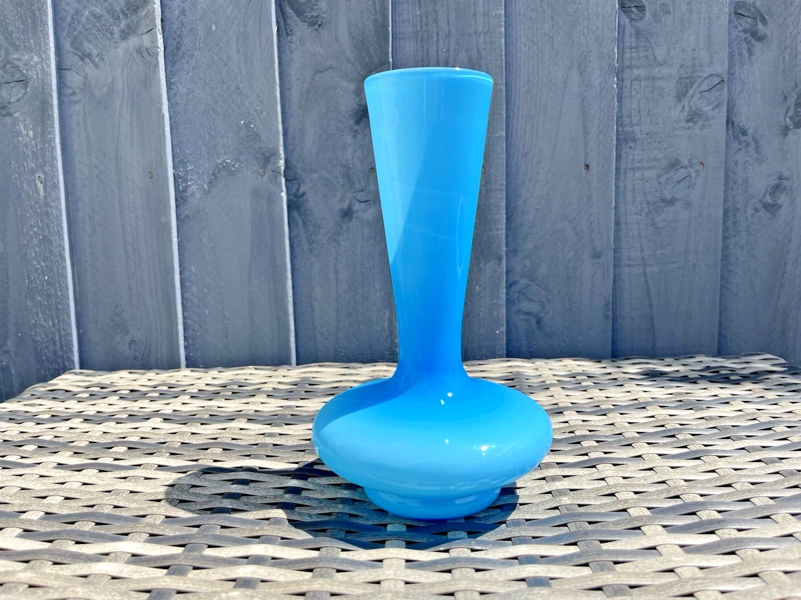 Space Age Sky Blue Italian Empoli Cased Glass Vase 70's Mid Century Scandi Style photo vinterior
