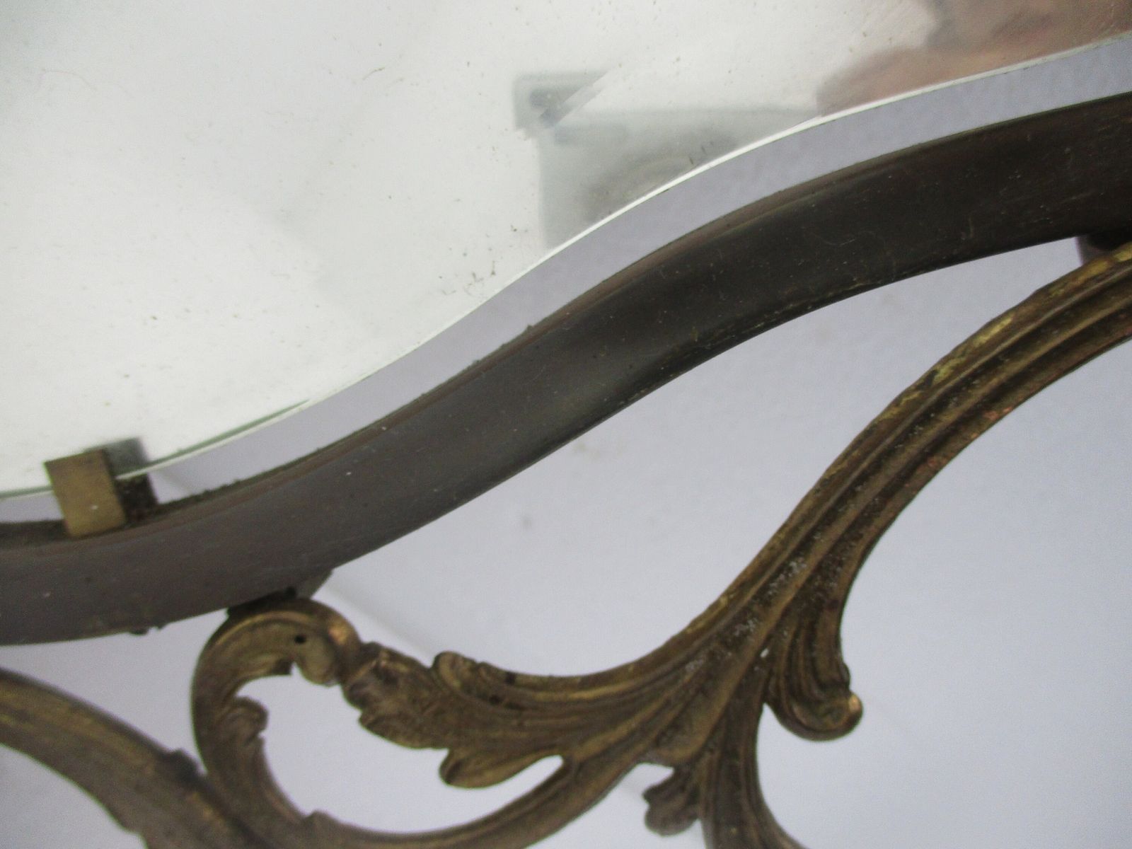Large  Ornate Oval Brass Wall Hanging Mirror Hollywood Regency Gorgeous Extremel photo Home Decor