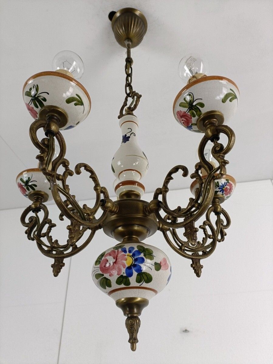 Italian Ceramic Polychrome Romantic Chandelier 5 Arms 5 Lights Brass Lovely photo vinterior