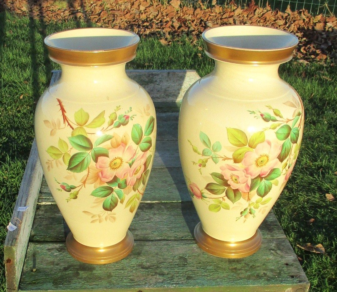 Couple Of Vases Hand Painted Flowers Gold Gild Beautiful photo Home Decor