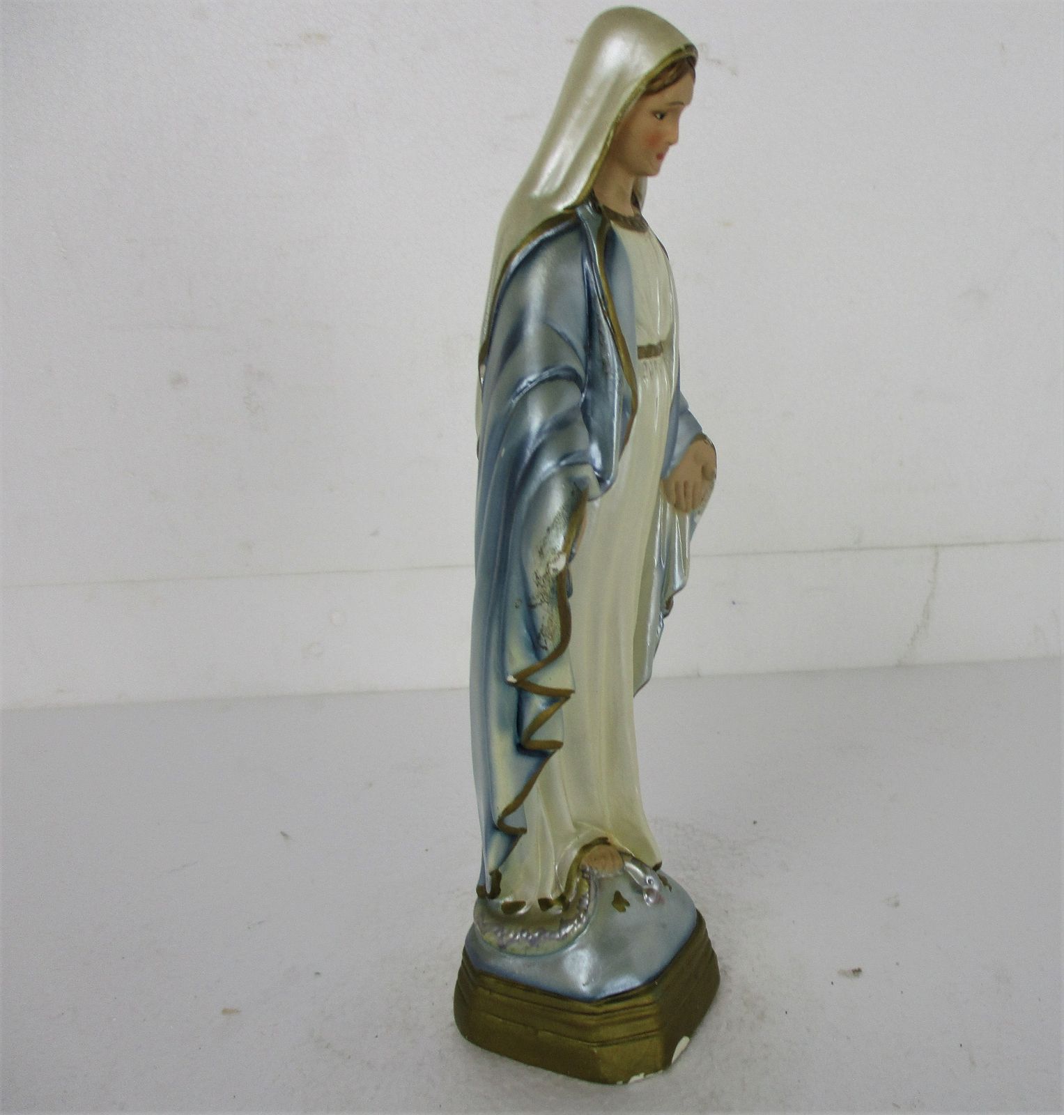 Vintage Statue Virgin Mary Our Lady Madonna Open Arms Shining Blue Plaster Lovel photo vinterior