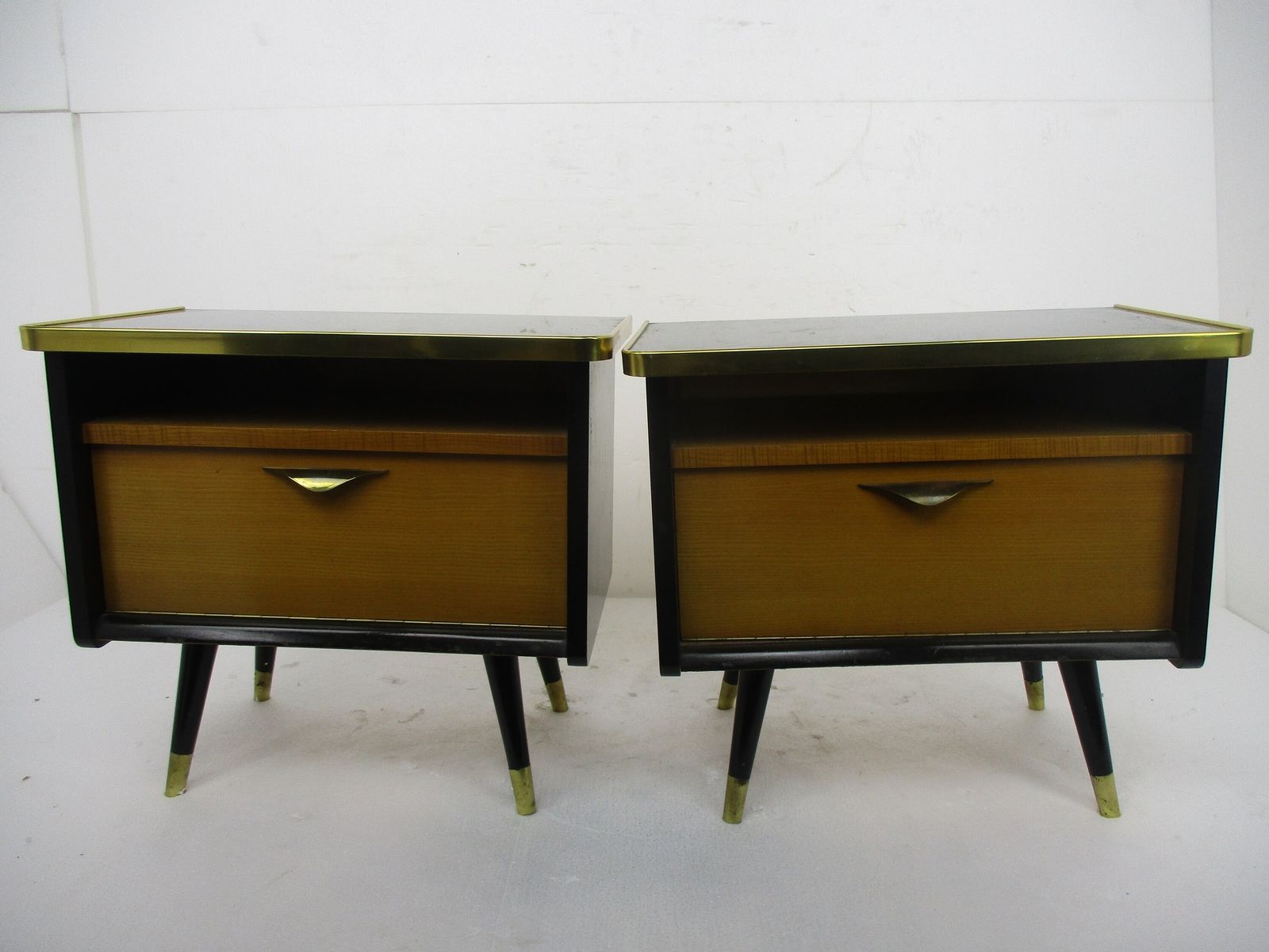 Pair Couple Double Vintage Nightstands End Tables Mid Century Modern Wood Retro photo Furniture