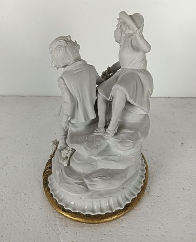 Vintage Figurine Porcelain Vier Tosca Signed Marked Capodimonte Boy And Girl Lov photo vinterior