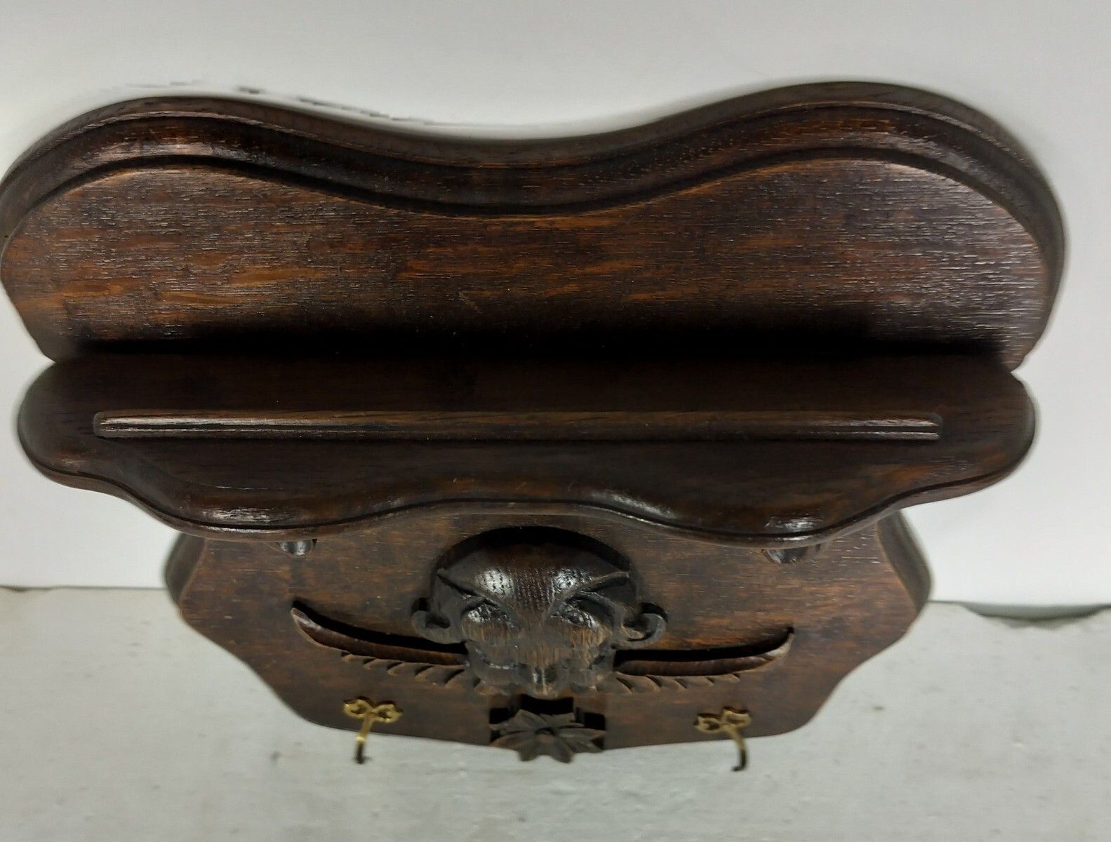 Antique Hand Carved Oak Small Wall Hanging Towel Kitchen Bathroom Rack Cherub An photo buy