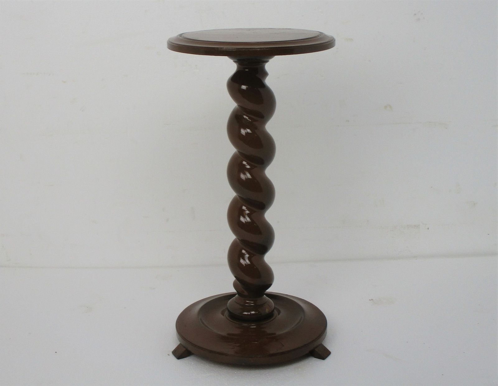 Hand Carved Wooden Barley Twist Pedestal Display Side Table Plant Stand Barn Cou photo for sale